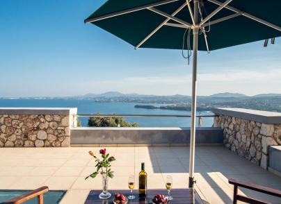 Contemporary architecture, high level interior design and breathtaking views 