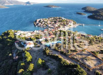 Panoramic sea views plot in Trizonia island