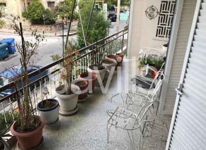 Spacious apartment in the area of Nea Smyrni      
