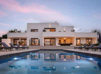 Panoramic sea views estate in Rethymno countryside