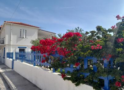 Seafront traditional house in Lixouri
