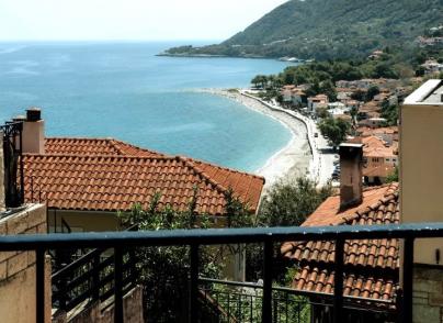 Charming Stone Apartment with Garden and Panoramic Sea & Mountain Views