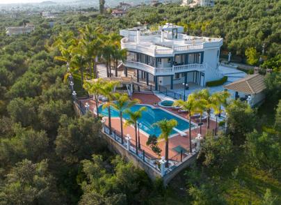 High-End Private Villa in Kalamata, Peloponnese