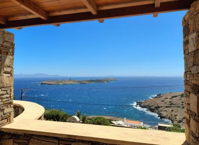 Charming multi-apartment stone estate with panoramic sea views